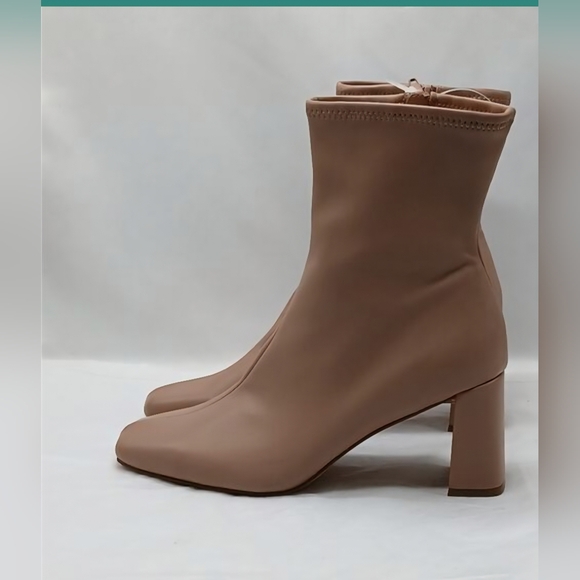 Steve Madden Shoes - NEWSteve Madden Harli Boots Womens 9.5M Blush Faux Leather Square Toe Whimsygoth